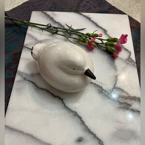 Benzara Alluring Nesting Glossy White Ceramic Bird w black textured beak